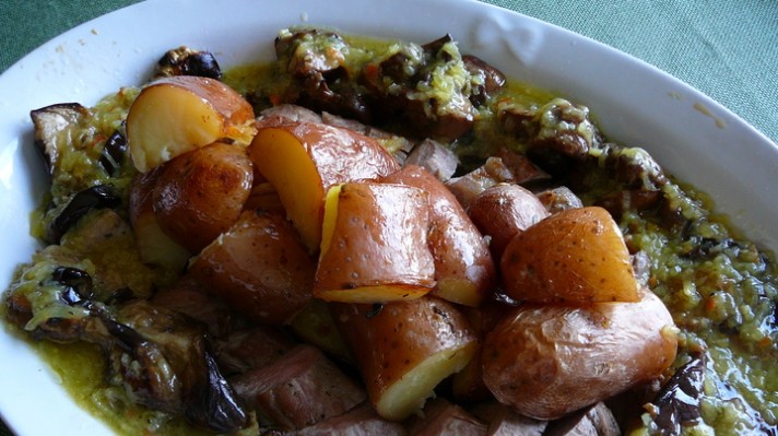 Свинско бон филе с пресни картофи и патладжани|escape