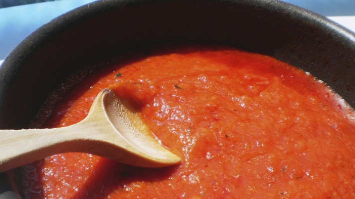 Класически доматен сос (Италия)|escape