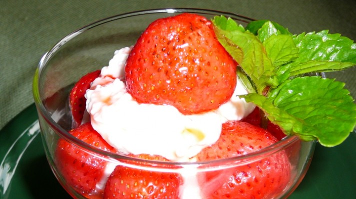 Лек десерт с ягоди|escape