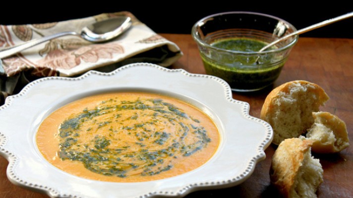 Крем супа от моркови с песто и джинджифил|escape