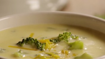 Крем супа от броколи със сирене