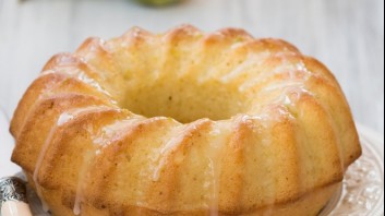 Лимонов кекс със захарна глазура